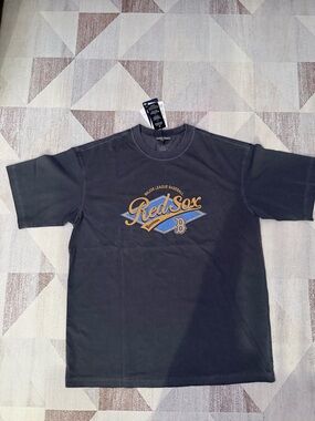 MLB Red Sox Black Short-Sleeve Graphic Tee Size M